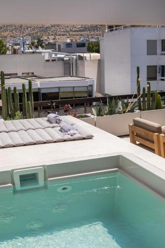 The Grand Spa Penthouse - Luxury & Comfort