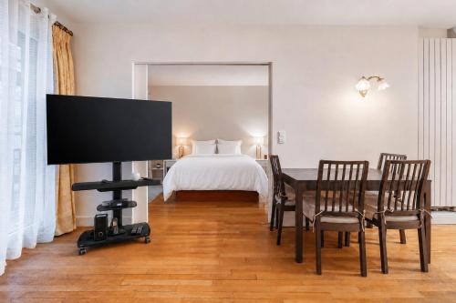 Luxury and Elegance Georges V with AC