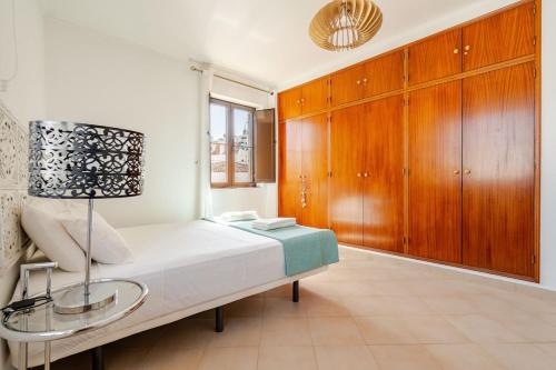 Rare 2 Suite Apt in the Historic Center - 110m to Beach
