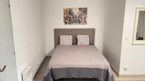 APPARTEMENT AVEC UNE LÉGÈRE VUE SUR La MER 40 MÈTRES DE LA PLAGE ET 250 MÈTRES DU CENTRE VILLE
