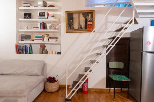 Modern Loft in NoLo 15 min Duomo by Metro