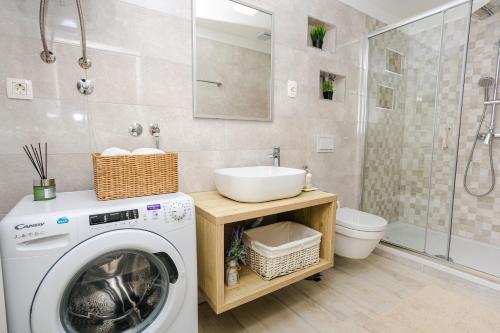 Cosy Stay Split