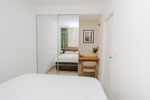 Cosy Stay Split