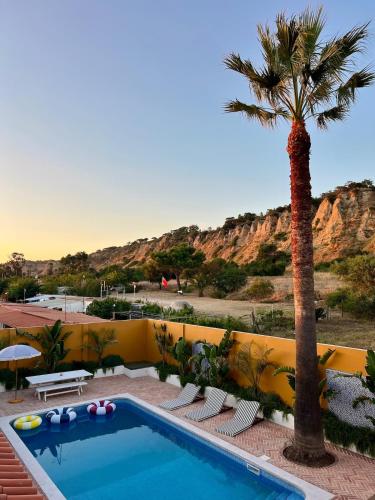 CASA RIBA - between ocean & countryside with pool
