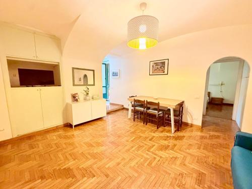 Vacanze Romane Colosseo apartment