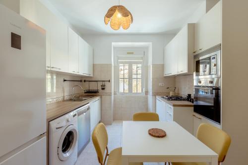 Large Family Apartment, Central Lisbon