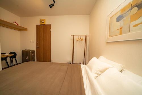 ACOE OKUBO I 2-Story Home in Shinjuku's Food Heaven Area