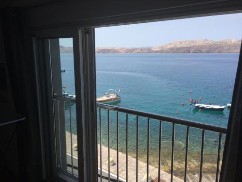 Fotografie z fotogalerie ubytování Apartment Šušanj v destinaci Karlobag