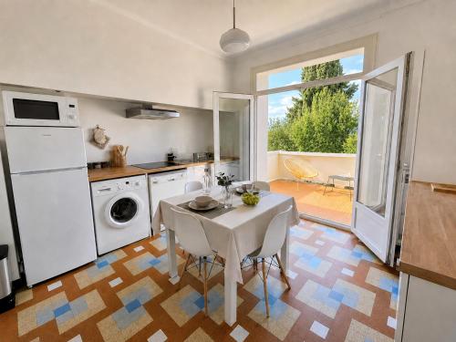 ESCALE - Grand T3 calme - Terrasse - Parking