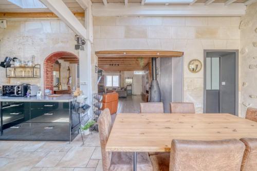 Maison d'exception avec piscine privée proche Bordeaux