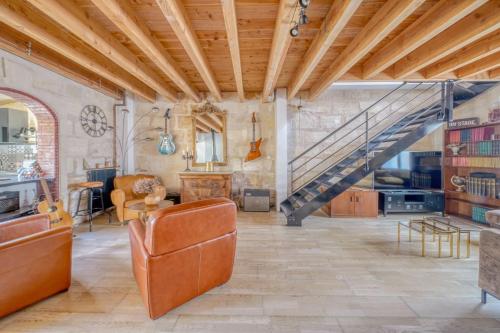 Maison d'exception avec piscine privée proche Bordeaux