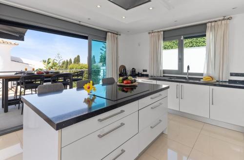 Exclusive Villa with amazing views - near beach