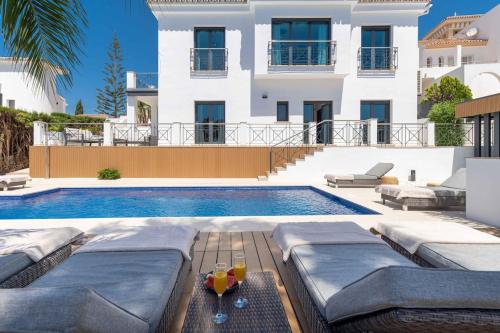 Exclusive Villa with amazing views - near beach