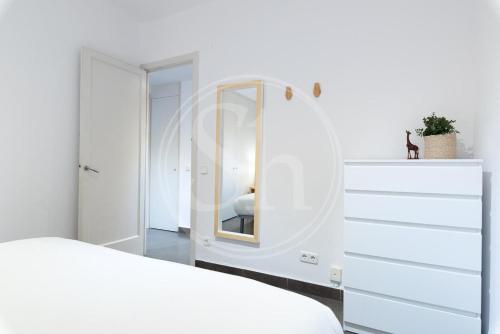 Eixample Hospital Clinic apartment