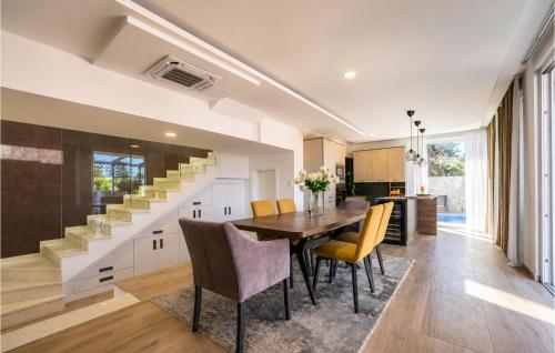 Gorgeous Home In Novalja