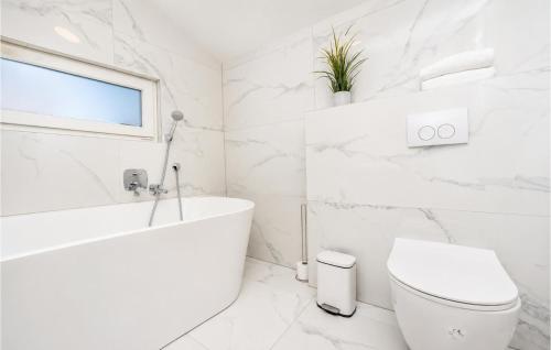 Gorgeous Home In Novalja