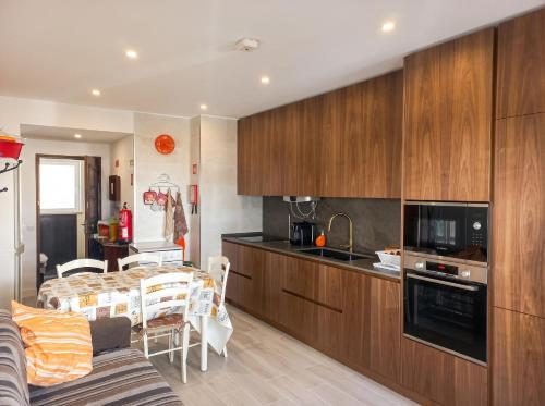 Charming Apartment in Quarteira - 50 m² - Terrace