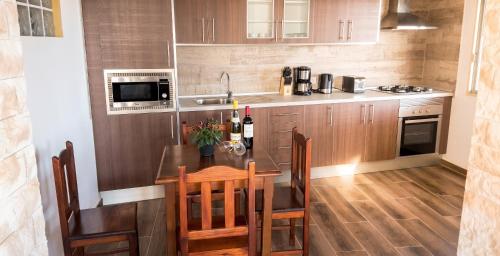 House with view and jacuzzi in Adeje