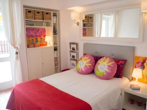 Charming House in Albufeira with Shared Pool
