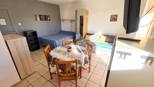 Studio confort à Hyères - 20 m² avec barbecue et terrasse