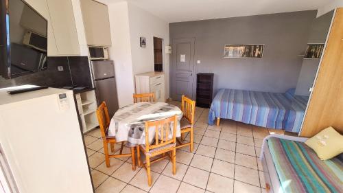 Studio confort à Hyères - 20 m² avec barbecue et terrasse