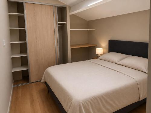 Superbe Duplex Neuf Clim Wifi 4 Pers à Nice