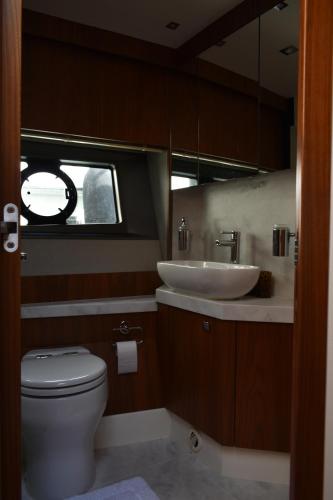 Motor yacht Sunseeker Manhattan 52