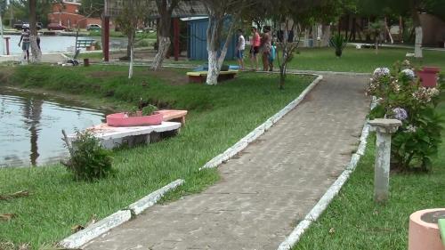 Jardí fora de Albergue do Lago