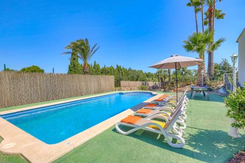 Villa Conxa Bisanyes by Villa Plus