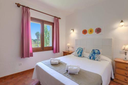 Villa Conxa Bisanyes by Villa Plus