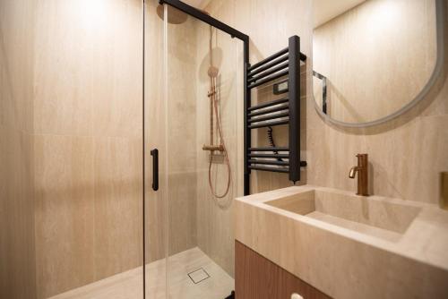 Charming Apartment by République & Canal with AC