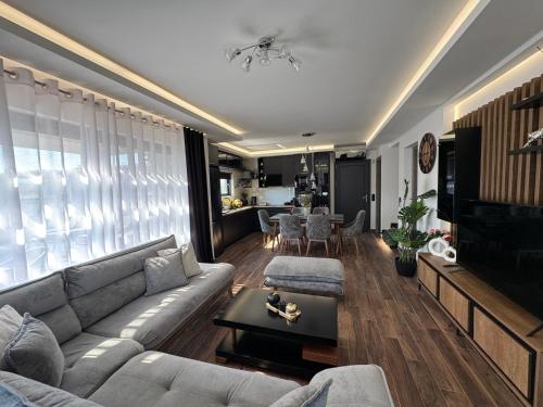 Mamica Luxury Villa
