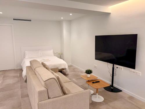 Modern Valencia Studio Near Nou Mestalla & Metro