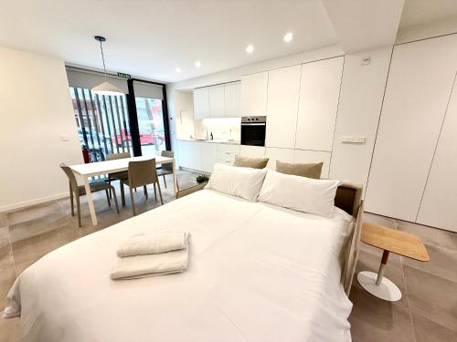Modern Valencia Studio Near Nou Mestalla & Metro
