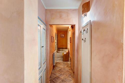 a corridor of a hallway with at Camera a Dorgali al B&B Sa Madalena in Dorgali