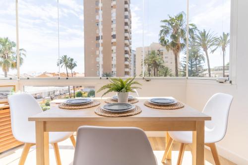 Holiday Studio by Meatina