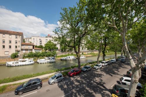 T2 vue canal du Midi, centre-ville Carcassonne