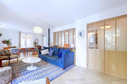 Elegant apartment near Les Invalides