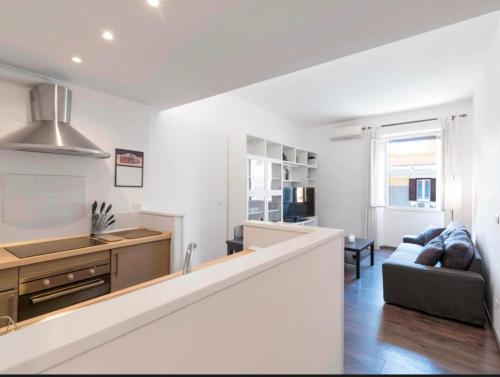 Elegant Apartment Steps from the Vatican Museums