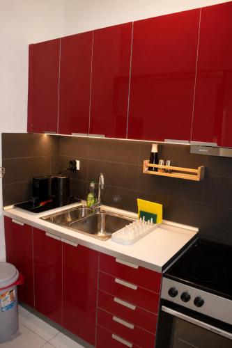 Essenza by Elizor Collection