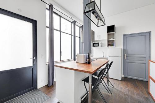 Renovated Design Apartment In Montparnasse