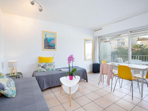 Studio 2 pers climatisé, proche plage et commerces, WiFi