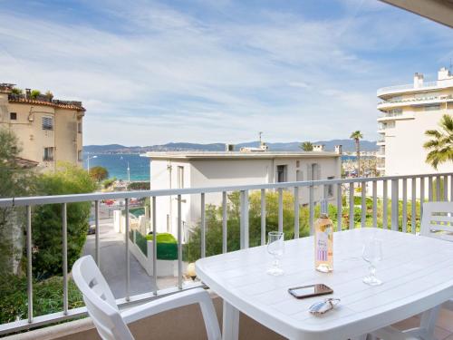 Studio 2 pers climatisé, proche plage et commerces, WiFi
