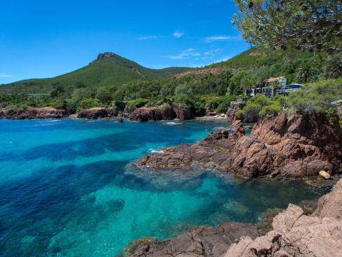 Studio Climat. avec Balcon Proche Plage et Commerces, Wi-Fi Gratuit