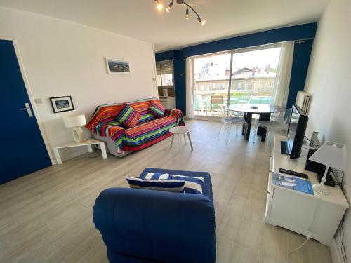 Studio en Centre-Ville d'Arcachon avec Balcon, Parking Privé et Wi-Fi, à 300m de la Plage
