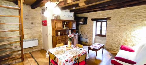 Снимка в галерията на Gîte d'Alithe в Montamel