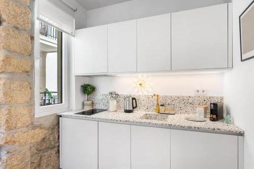 Bright Retreat in Historic Gaia