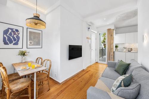 Bright Retreat in Historic Gaia