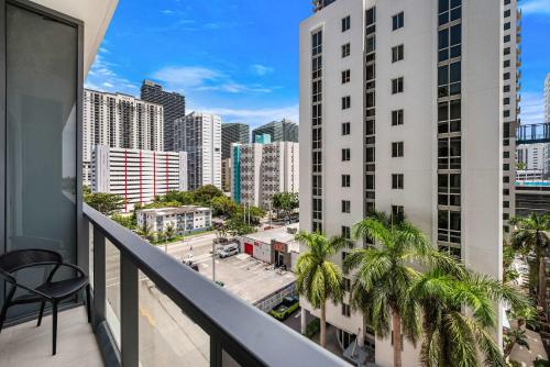 Modern Brickell Luxe Apartment by Palermo Home Miami photo 8