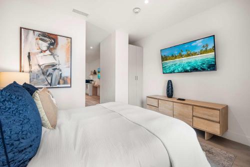 Modern Brickell Luxe Apartment by Palermo Home Miami photo 3